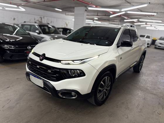 FIAT TORO 2.0 16V TURBO DIESEL VOLCANO 4WD AT9